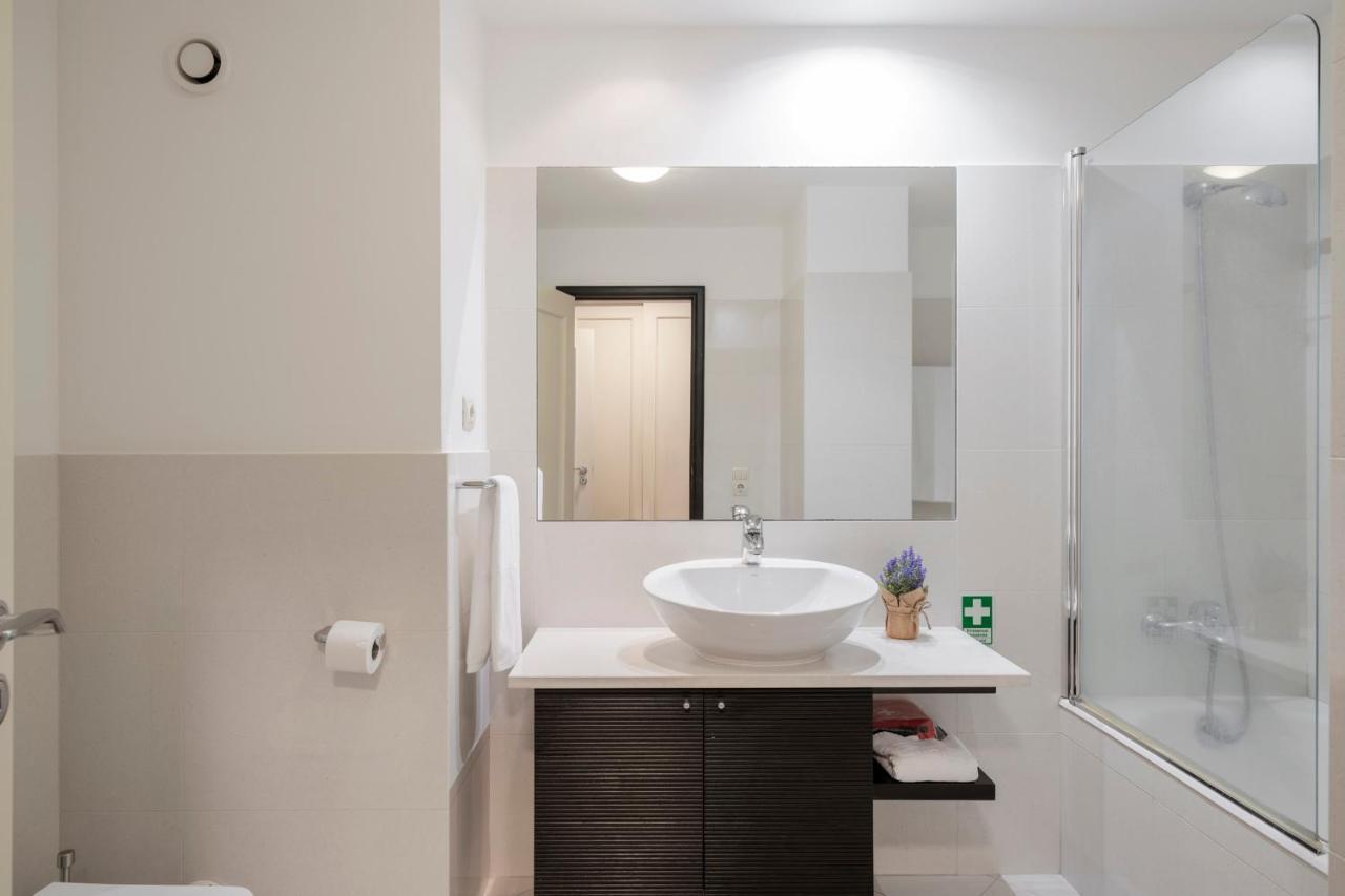 Rodamar Ii By An Island Appartement *